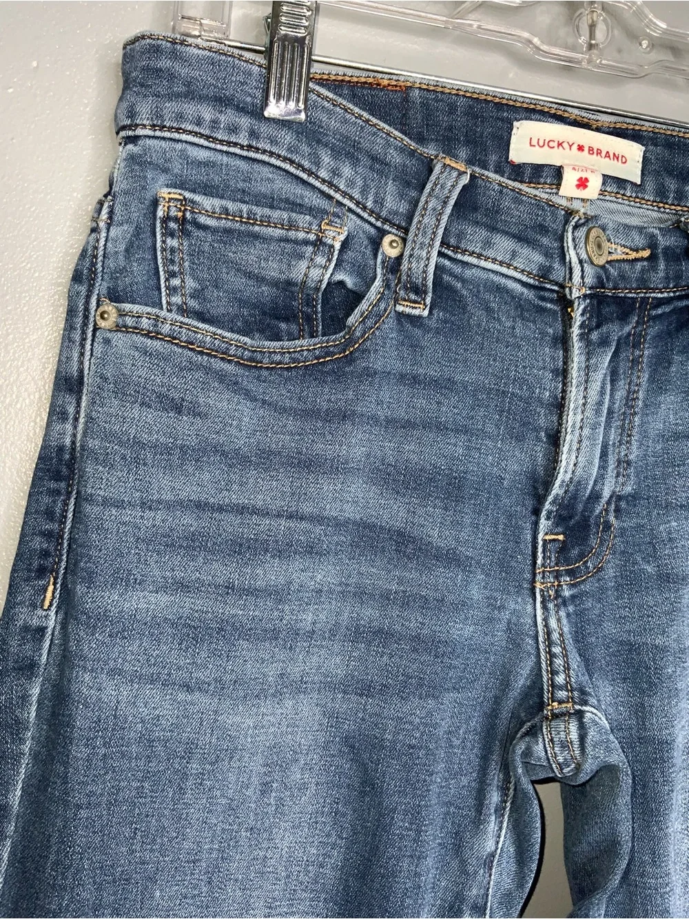 Lucky Brand Women's Medium Blue Sweet MidRise Bootcut Raw Hem Jeans Size 4